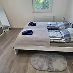 アパート Moderne Bei Stuttgart バイブリンゲン