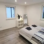 Moderne Bei Stuttgart アパート