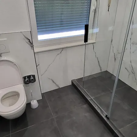 Апартаменты 3 Nintendo Switch 6 Gaeste Stuttgart Glorystay *