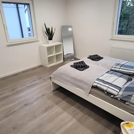 3 Nintendo Switch 6 Gaeste Stuttgart Glorystay Вайблинген
