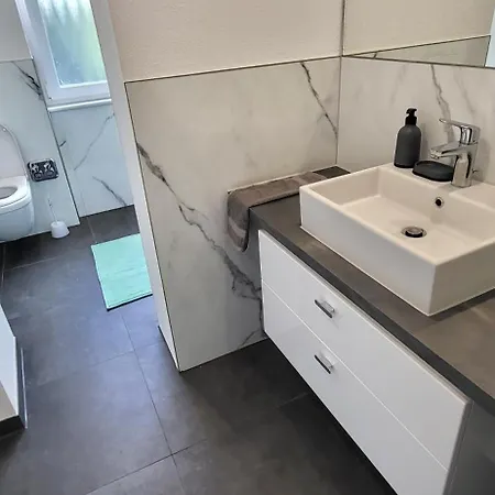 Stilvolle 3 Zimmer Wohnung Waiblingen, Flexible Anreise, 16 Min Stuttgart