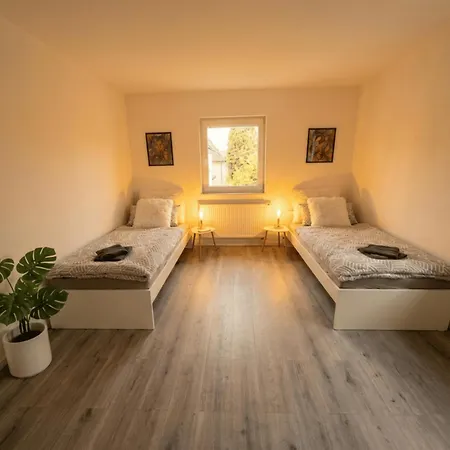 3 Nintendo Switch 6 Gaeste Stuttgart Glorystay Вайблинген